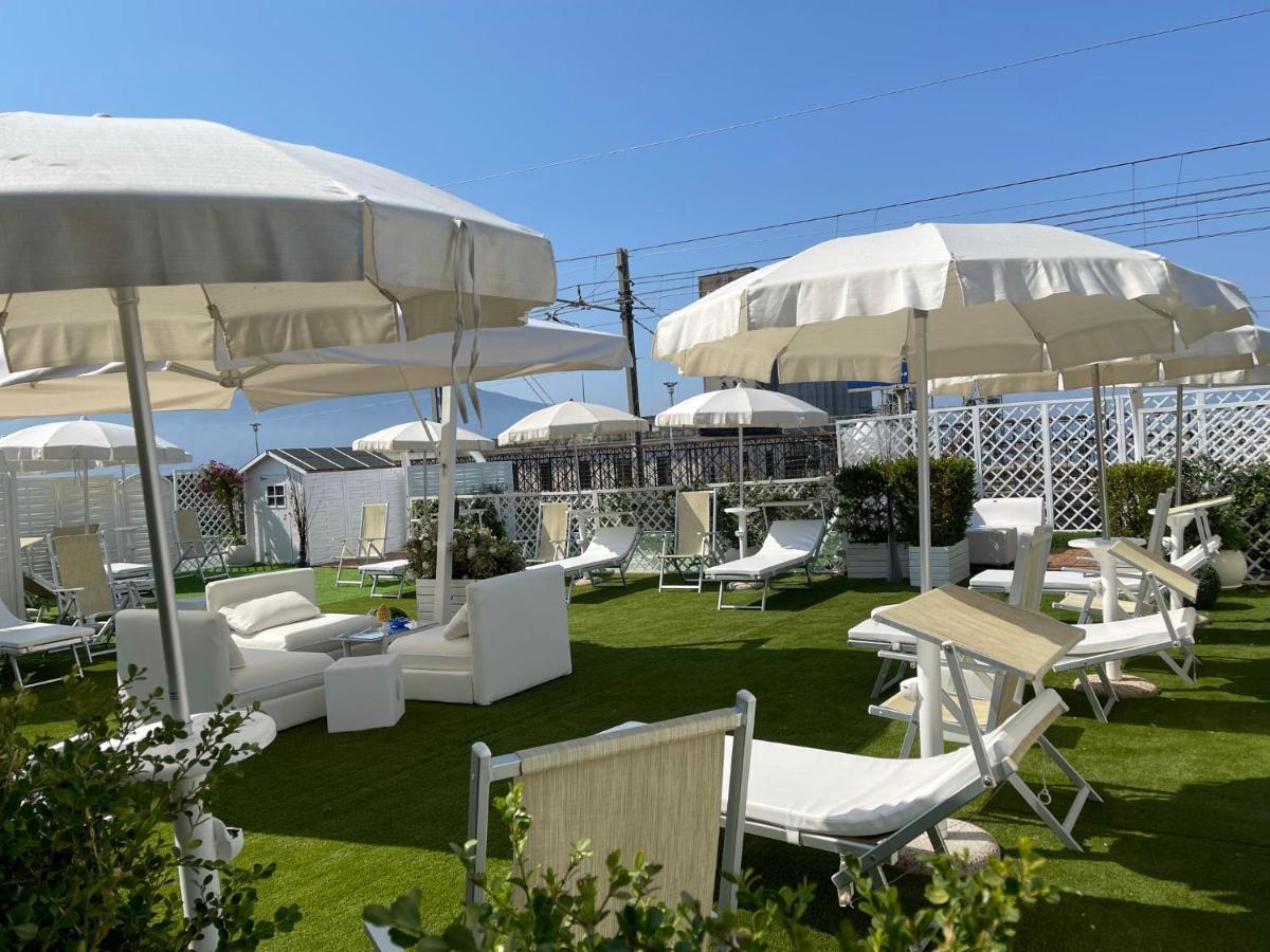 Tribus Boutique Hotel Торе Анунциата Екстериор снимка